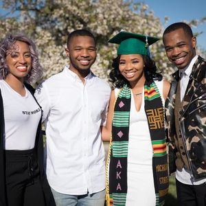 Meet your Posher, Janai